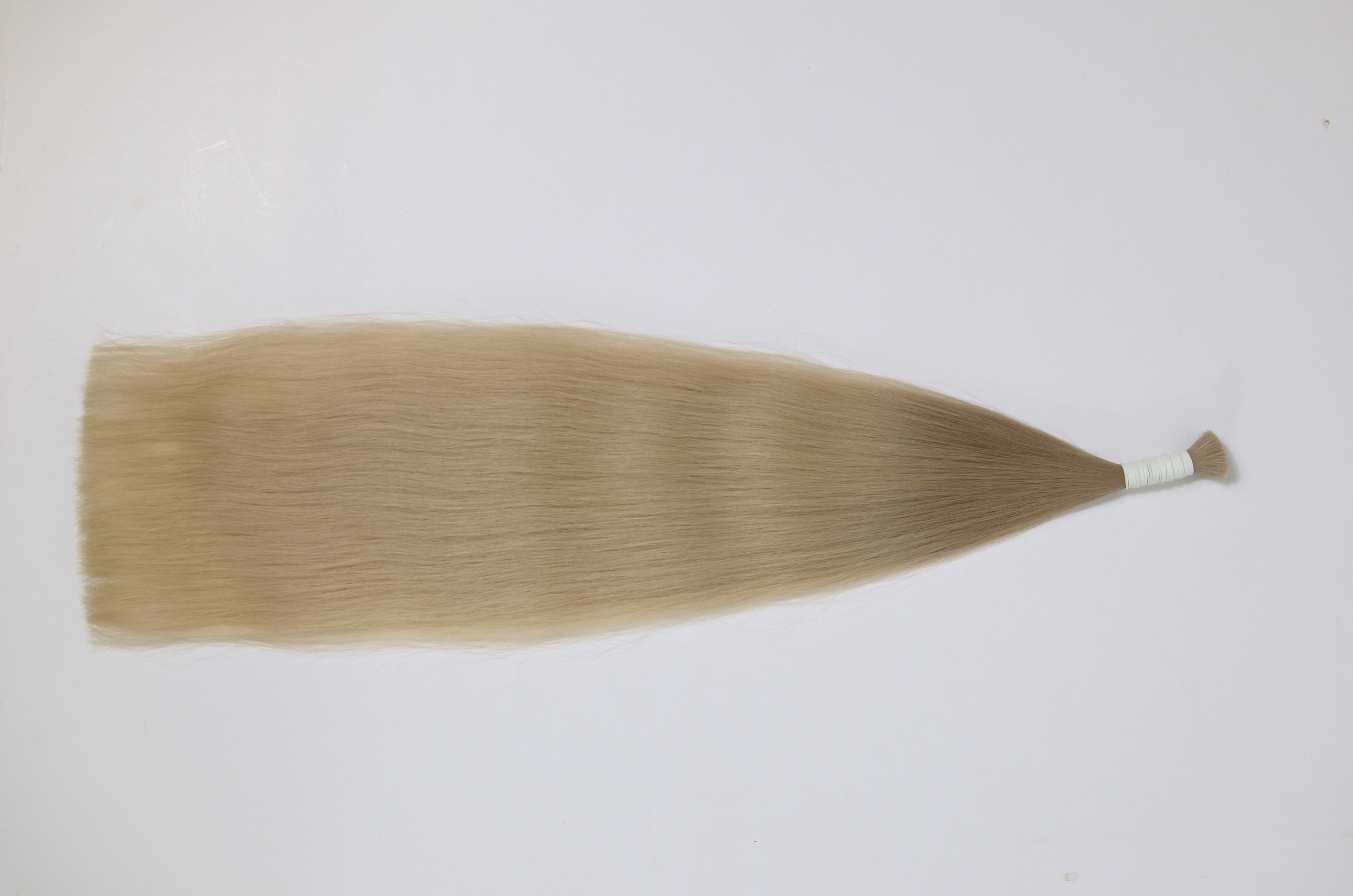 Cold Ombré Dark Blonde hair extension 67cm